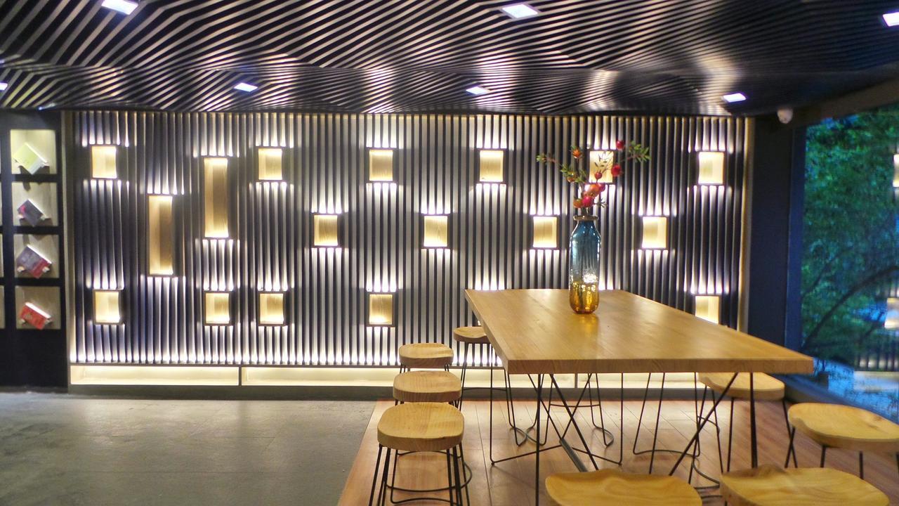 Lifu Hotel Wankel Jiang Tai Road Metro Station Branch Kanton Exteriér fotografie
